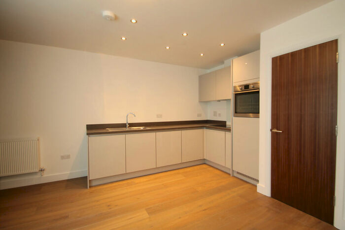 1 Bedroom Flat To Rent In Berwick House, Orpington, BR6