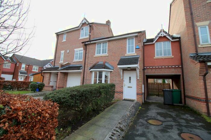 3 Bedroom Semi-Detached House To Rent In Chervil Close, Fallowfield, Manchester, M14