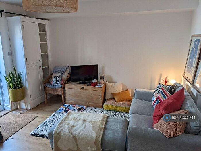 1 Bedroom Flat To Rent In Bishopston, Bristol, BS7