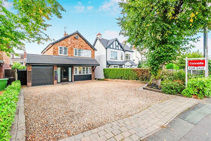 3 Bedroom Detached House For Sale In Broad Lane South, Wednesfield, Wolverhampton, WV11