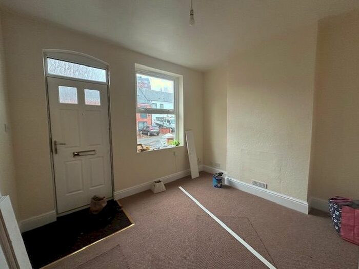 3 Bedroom Property To Rent In Hurcott Road, Kidderminster, DY10