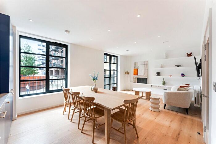 4 Bedroom Terraced House To Rent In Orchard Place, London, E14