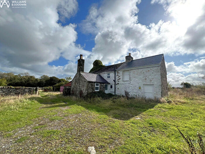 2 Bedroom Detached House For Sale In Off The, Brynsiencyn, Anglesey, LL61