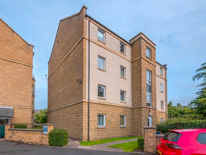 2 Bedroom Flat To Rent In Dicksonfield, Edinburgh, EH7
