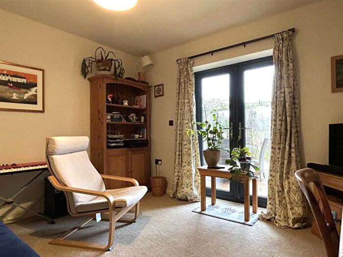 4 Bedroom Detached House For Sale In Meshaw, EX36