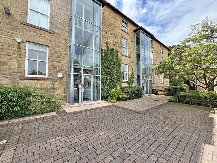 2 Bedroom Flat To Rent In Roseville Avenue, Harrogate, HG1