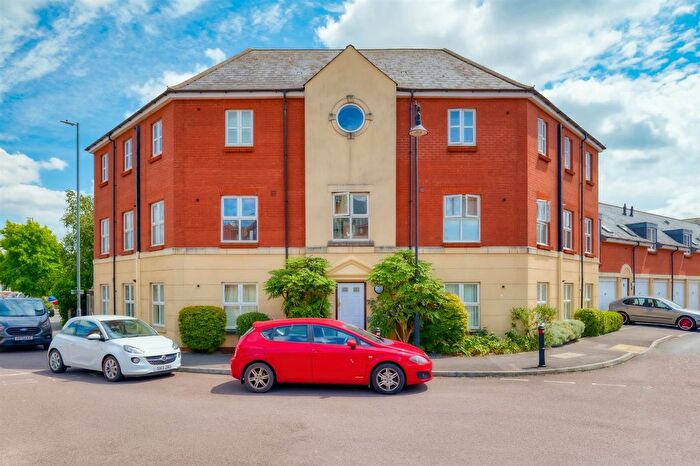 2 Bedroom Flat For Sale In Foundry Close, Melksham, SN12