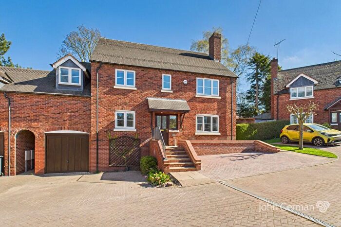 4 Bedroom Link Detached House To Rent In Newton Road, Burton-on-Trent, DE15