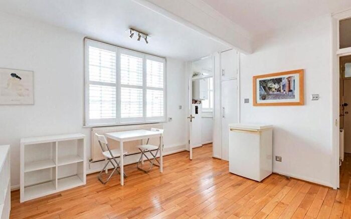 Studio To Rent In Wyndham Street, Marylebone, London, W1H