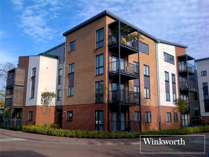 2 Bedroom Flat To Rent In James Court, Grade Close, Elstree, Borehamwood, WD6