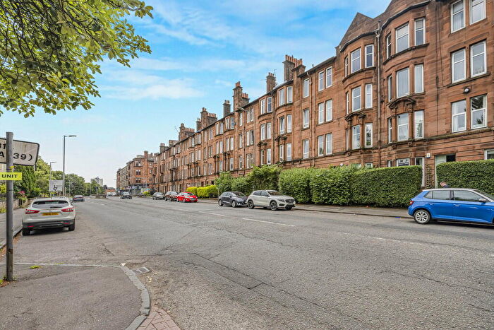 2 Bedroom Flat For Sale In Main Door, Dumbarton Road, Scotstoun, G14