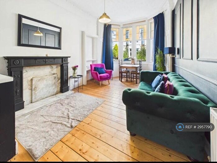 1 Bedroom Flat To Rent In Afton St, Glasgow, G41