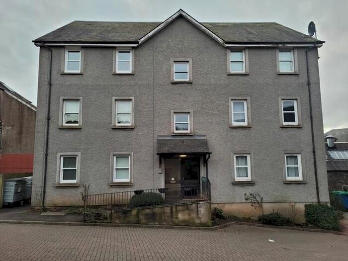 2 Bedroom Flat To Rent In /, South Vennel, Lanark, ML11