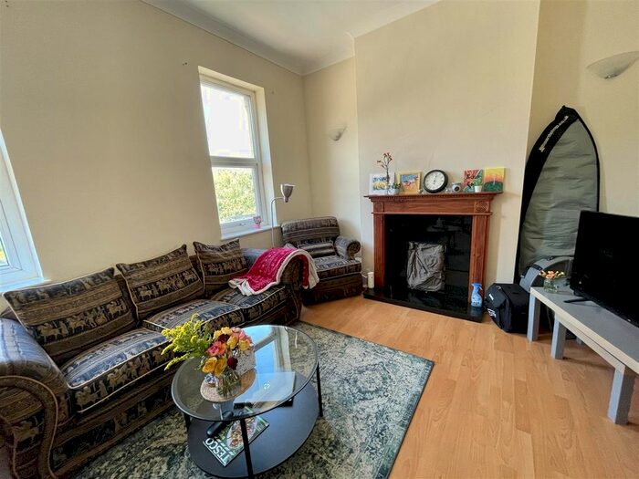 2 Bedroom Flat To Rent In High Street, Gateshead, NE8