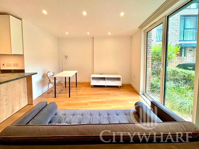 1 Bedroom Flat For Sale In Flat, Cleveley Court, Ashton Reach, London, SE16