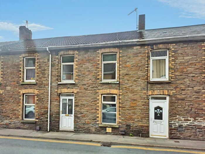 2 Bedroom Terraced House To Rent In Risca Road, Crosskeys, Risca, NP11