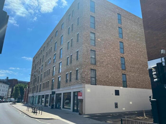 2 Bedroom Flat To Rent In Cawthorne Apartments, Fulham, SW6