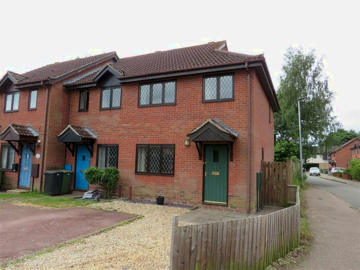 3 Bedroom End Of Terrace House To Rent In Margaret Reeve Close, Wymondham, NR18