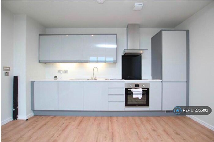 1 Bedroom Flat To Rent In Catherines House, Bristol, BS3