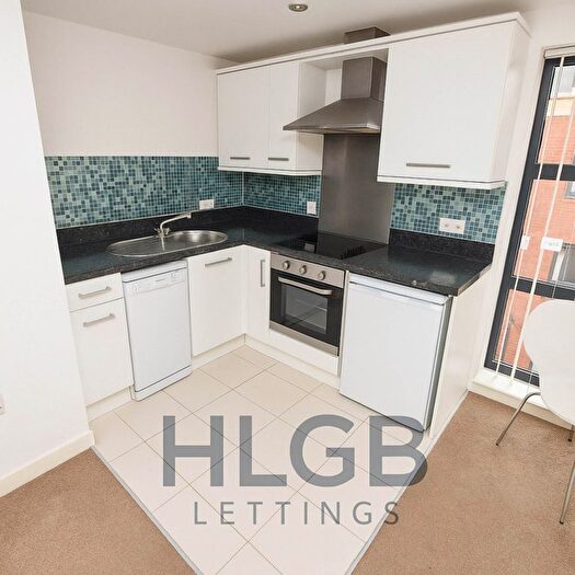 2 Bedroom Flat To Rent In Caxton House, Manchester, M3