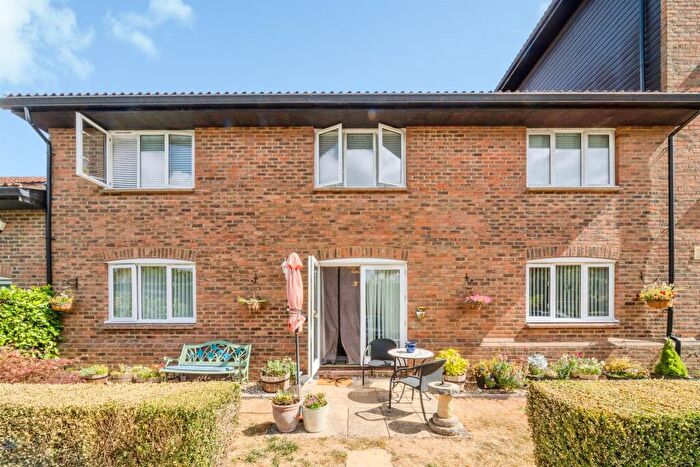 2 Bedroom Apartment For Sale In Warren Road, Little Horwood, Milton Keynes, MK17