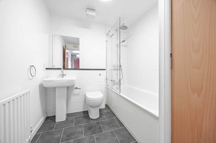 2 Bedroom Apartment To Rent In St. Ninians Way, Linlithgow, EH49
