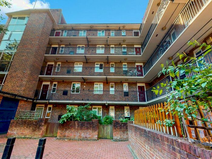 Flat To Rent In Windsor Street, Angel, N1