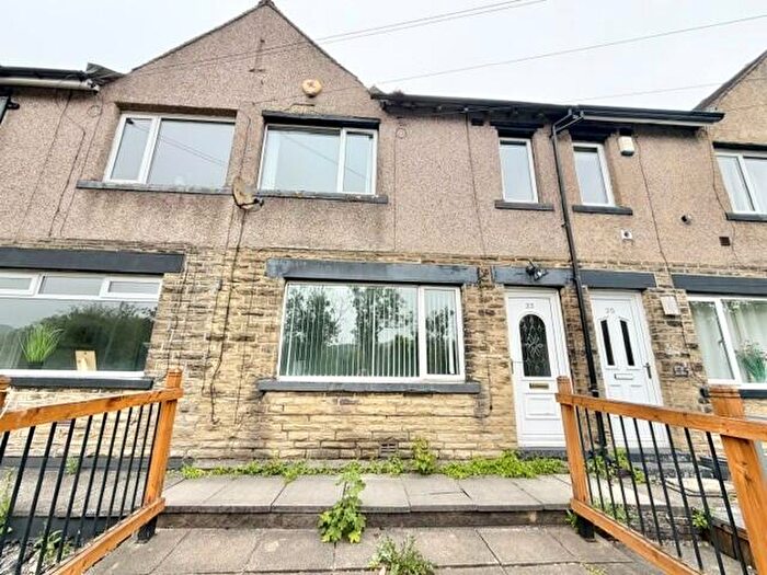 3 Bedroom House To Rent In Park Terrace, Stump Cross, Halifax, HX3