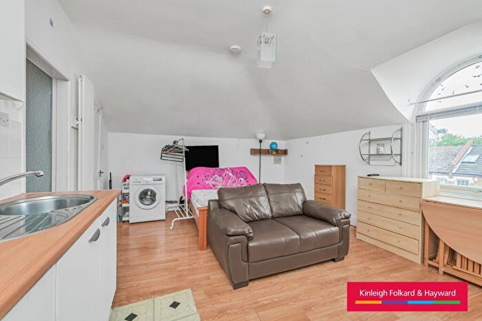Flat To Rent In George Lane, London, SE13