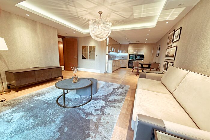 2 Bedroom Flat To Rent In Savoy House, WC2R