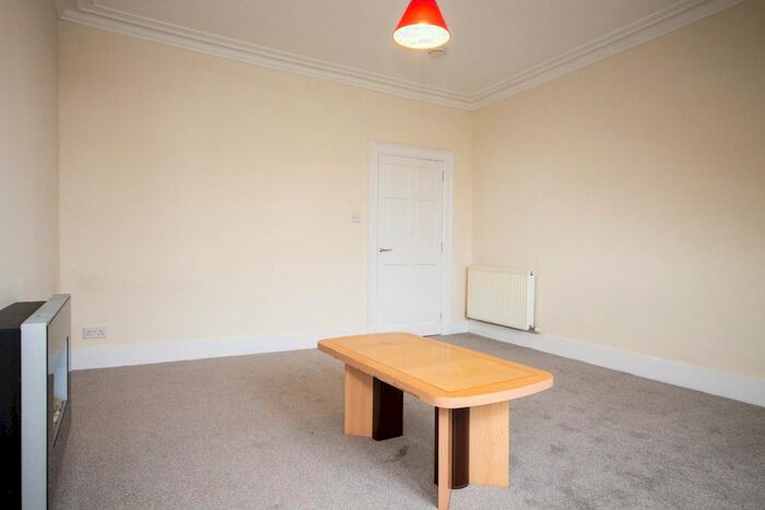 2 Bedroom Flat To Rent In Walker Road, Torry, Aberdeen, AB11