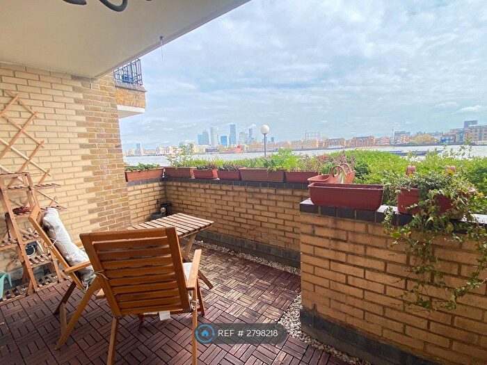 1 Bedroom Flat To Rent In Wapping High St, London, E1W