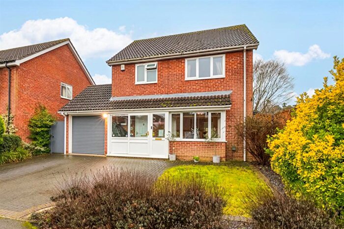 3 Bedroom Detached House For Sale In Unwin Close, Letchworth Garden City, SG6