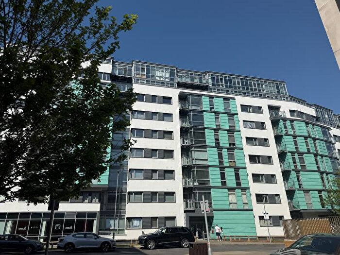 1 Bedroom Apartment To Rent In Manor Mills, Leeds City Centre, LS11