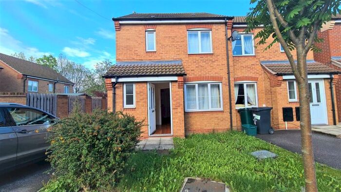 3 Bedroom Semi-Detached House To Rent In Aidans Close, Doncaster, DN2