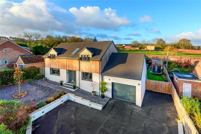 4 Bedroom Detached House For Sale In Goathurst, Bridgwater, TA5