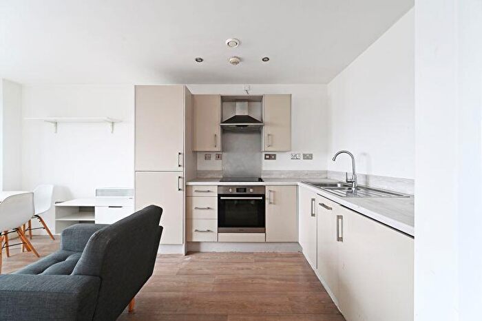 1 Bedroom Apartment To Rent In Apt The Gateway, Sheffield, S2