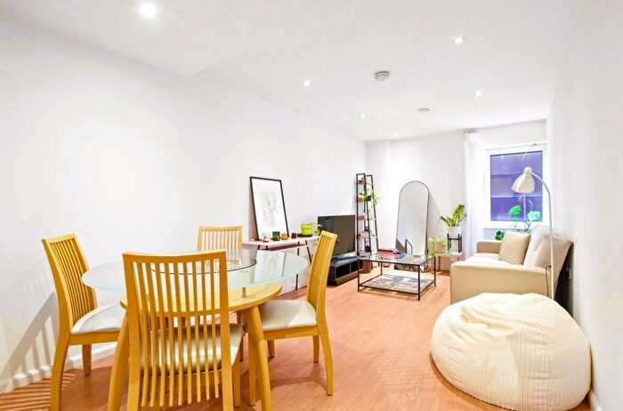 2 Bedroom Apartment For Sale In The Saddler Building, Wharf Road, London, N1 - Photo 2