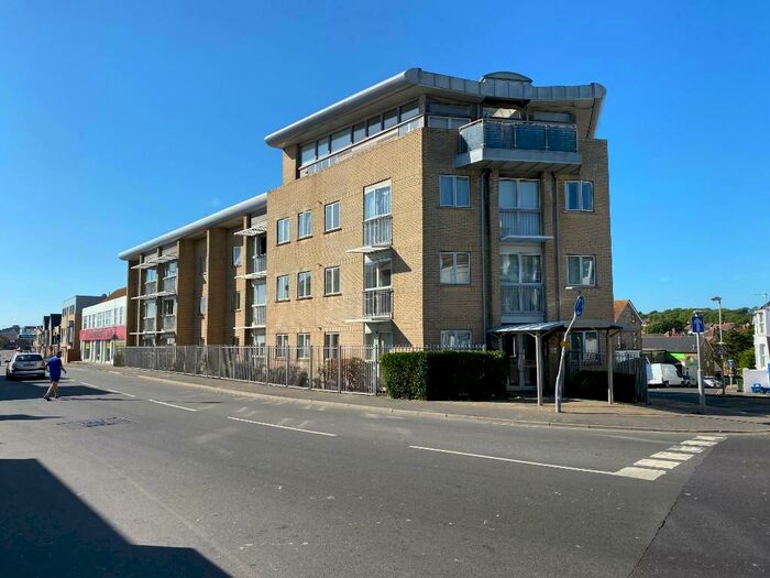 2 Bedroom Apartment To Rent In Claremont Road, Seaford, East Sussex, BN25