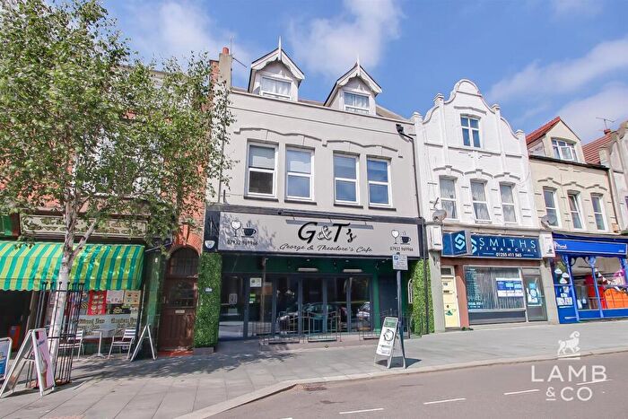 2 Bedroom Flat For Sale In Connaught Avenue, Frinton-On-Sea, CO13