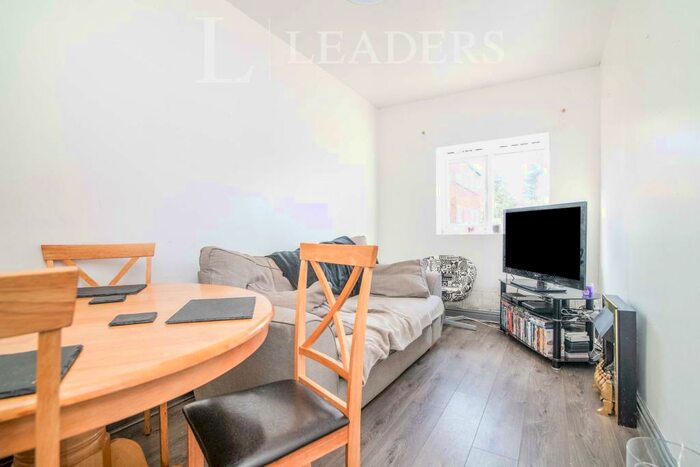 1 Bedroom Flat To Rent In Watford Road, B30