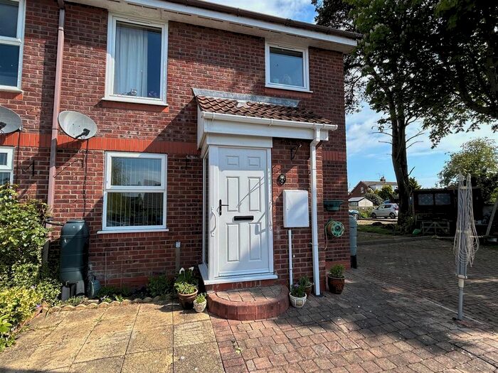 1 Bedroom Flat To Rent In West End View, Cayton, Scarborough, YO11