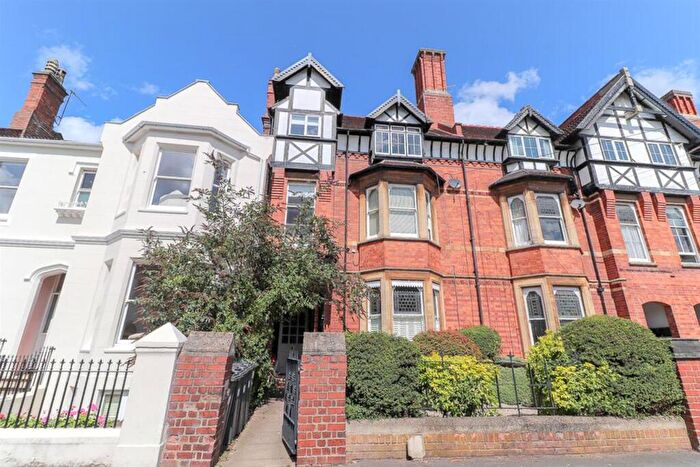 2 Bedroom Apartment To Rent In Heath Terrace, Leamington Spa, CV32