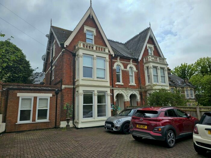 1 Bedroom Apartment To Rent In Priory Road, High Wycombe, HP13