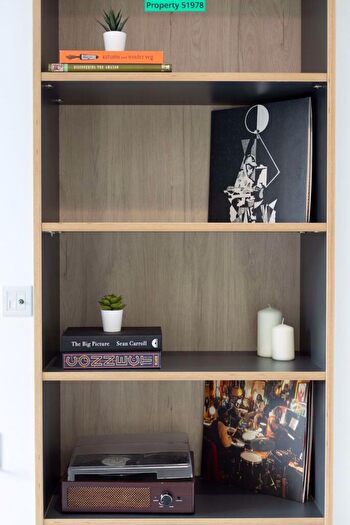 Studio To Rent In Node, Limehouse, E14