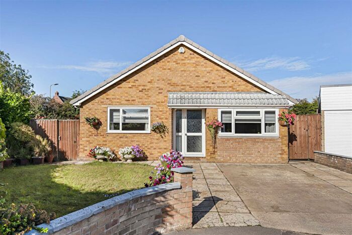 3 Bedroom Detached Bungalow For Sale In St. Marys Close, Bicester, OX26