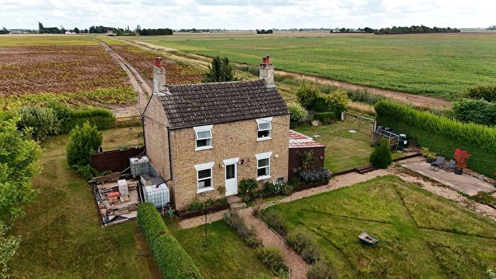 3 Bedroom Cottage For Sale In Mumbys Drove, Three Holes, Wisbech, PE14