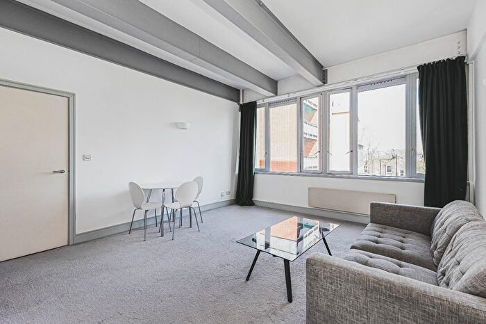 1 Bedroom Flat To Rent In Manor Gardens, London, N7