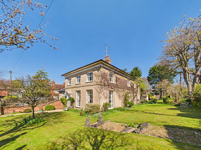 4 Bedroom Country House For Sale In Holmcroft, High Street, Findon Village, BN14