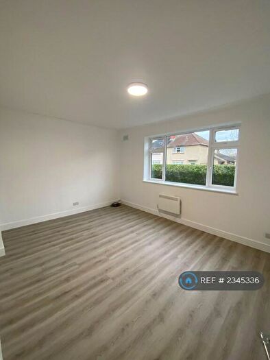 1 Bedroom Maisonette To Rent In Boyn Valley Road, Maidenhead, SL6